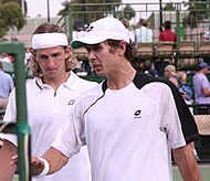 Andreev (izquierda) con su compañero de dobles Igor Kunitsyn durante el Abierto de Australia 2007