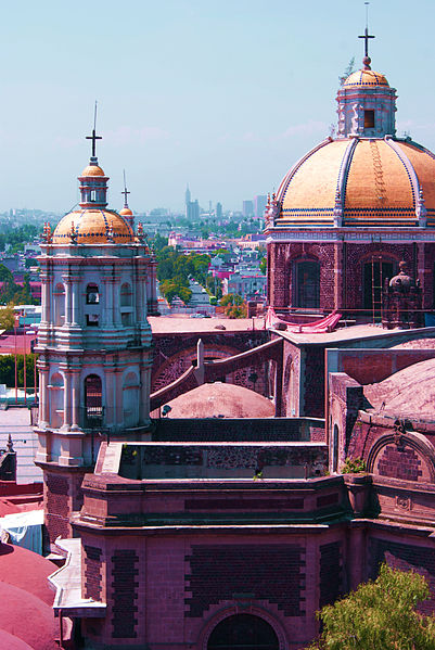 File:Antigua basilica.JPG