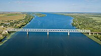 Antonov railway bridge in Kherson 5.jpg