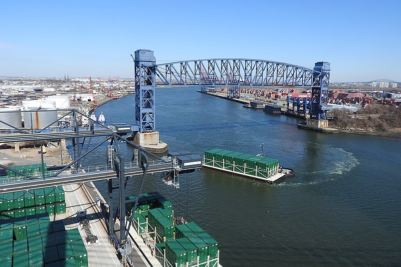 File:Arthur Kill barge approach jeh.jpg