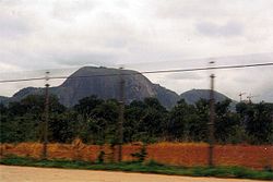 அபுஜா அருகில் ஆசோ மலை