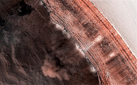 Tập_tin:Avalanche_on_North_pole_scarp_on_Mars.jpg