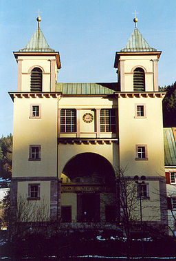 Bad Rippoldsau-Schapbach - Kirche im Weinbrenner-Stil.jpg