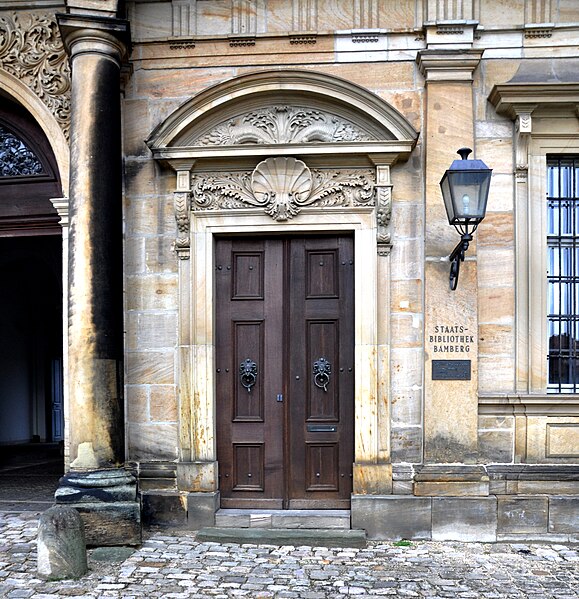 File:Bamberg Neue Residenz Portal Staatsbibliothek.jpg