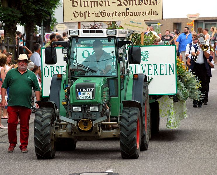 File:Bammental - Jubiläumsumzug - Fendt 20xx - 2016-07-17 14-38-59.jpg