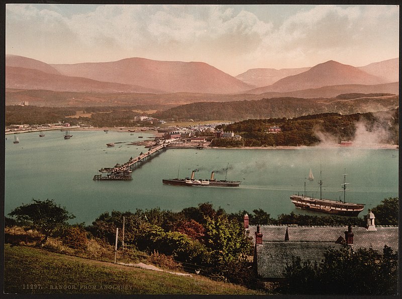 File:Bangor from Anglesey, Wales-LCCN2001703419.jpg