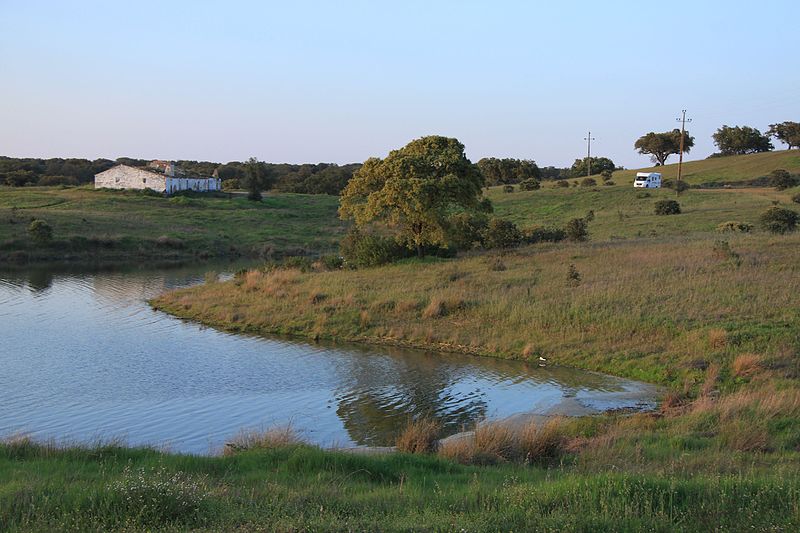 File:Barragem de Monte Novo - van across the lake (13541237204).jpg