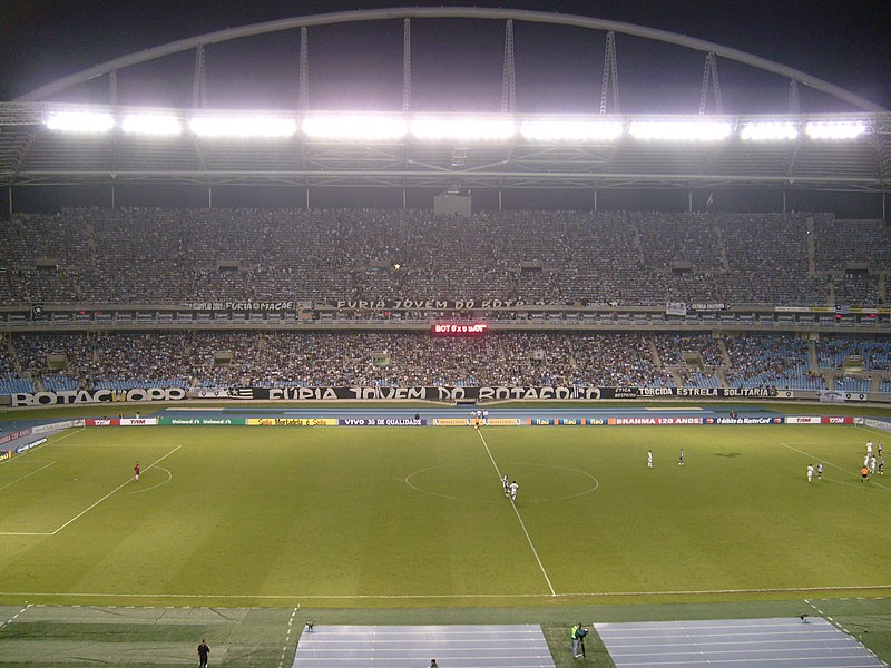File:Botafogo x Santos (2008) estádio cheio.JPG