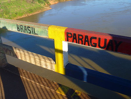 Brasil-Paraguay Border.JPG