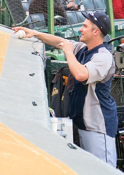 File:Brendan Ryan signing.JPG