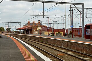 <span class="mw-page-title-main">Brighton Beach railway station</span> Railway station in Melbourne, Australia