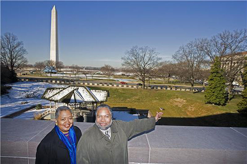 File:Bunch and Conwill Look at NMAAHC Museum Site B.jpg