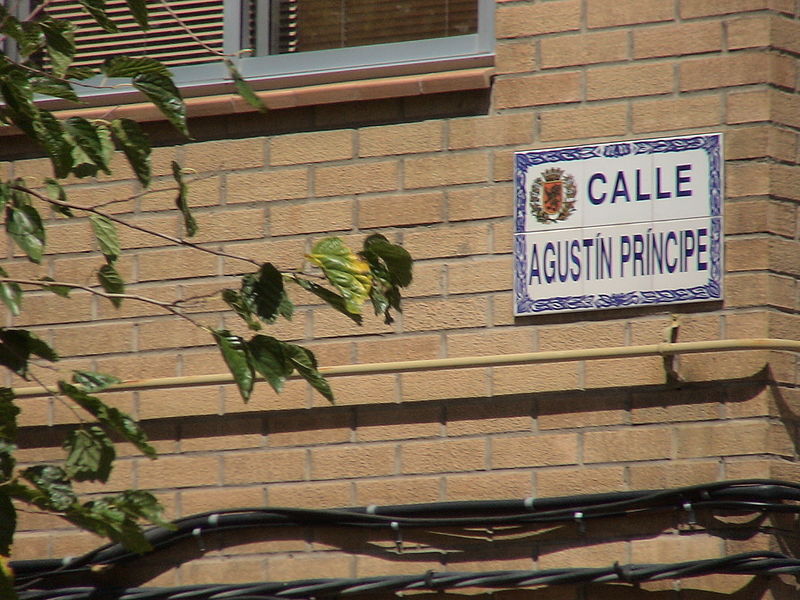 File:Calle Agustín Príncipe en Zaragoza.jpg