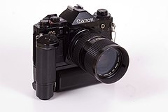 Canon A1 mit Motor.jpg