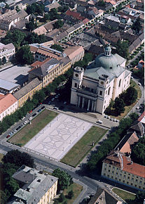 Catedral of Vác.jpg