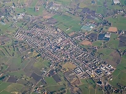 So kommt man zu Chaam mit den Öffentlichen - Mehr zum Ort Hier