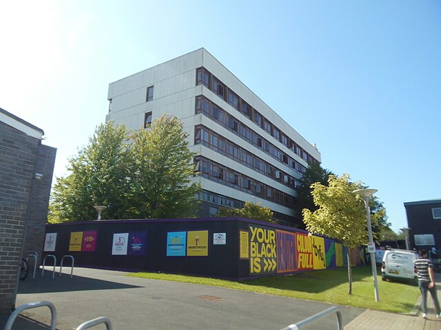 640px-Chemistry_Building,_Loughborough_University_-_53111894160.jpg (640×480)