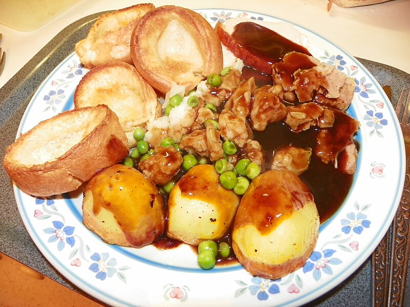 File:Christmas dinner (8332203919).jpg