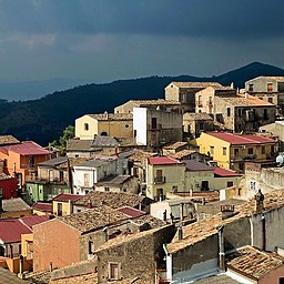 Cirò, Calabria, Italia - 32191436476.jpg