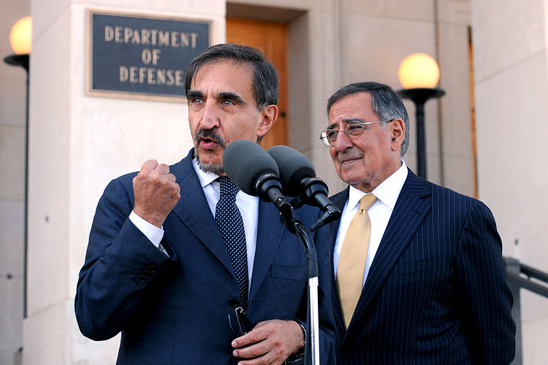 File:Defense.gov News Photo 111017-D-WQ296-165 - Italian Defense Minister Ignazio La Russa left responds to a reporter s question during a media availability with Secretary of Defense Leon Panetta.jpg