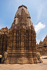 Devi Jagdambi Temple Khajuraho 05.jpg
