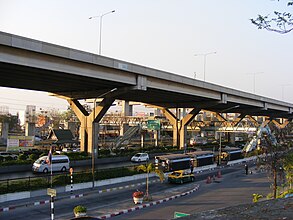 Roads and bridges in front of the domestic terminal