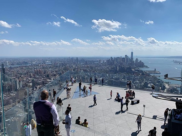 The Edge vs Top Of The Rock 