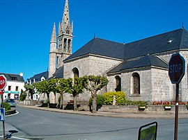 La iglesia de Saint-Pierre, en Riec-sur-Belon