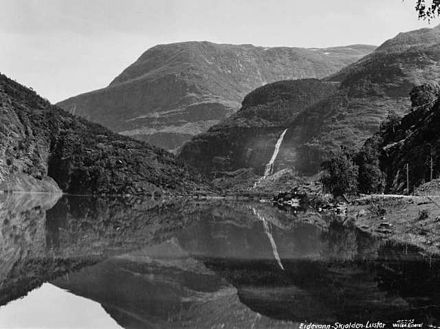 Wittgenstein's cottage barely visible across the lake (1937)