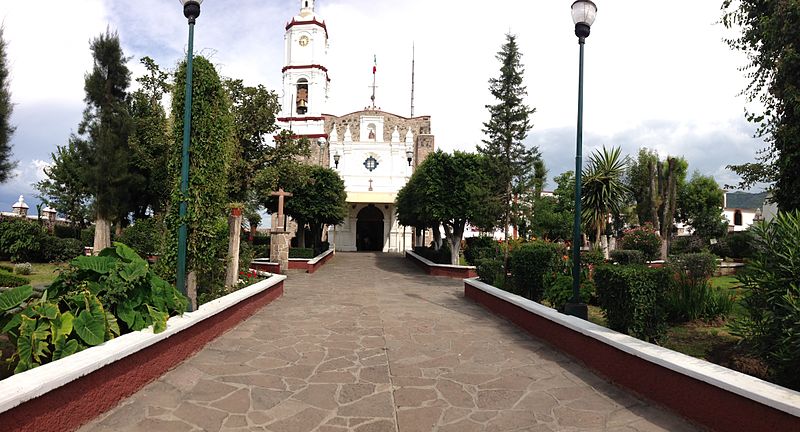 File:Entrada Principal a la Parroquia de San Francisco.JPG