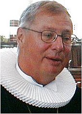 The ruff, as worn by a Danish Lutheran bishop. Erik Norman Svendsen.jpg