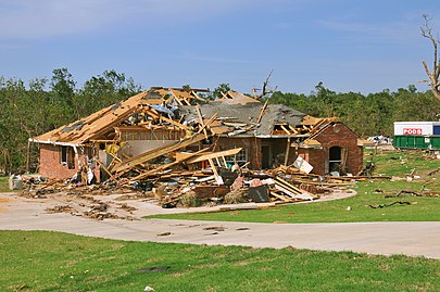 FEMA - 44359 - Oklahoma tornado destroyed home.jpg