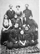 Uzeyir bey Hajibeyov con su familia en Shusha, 1915