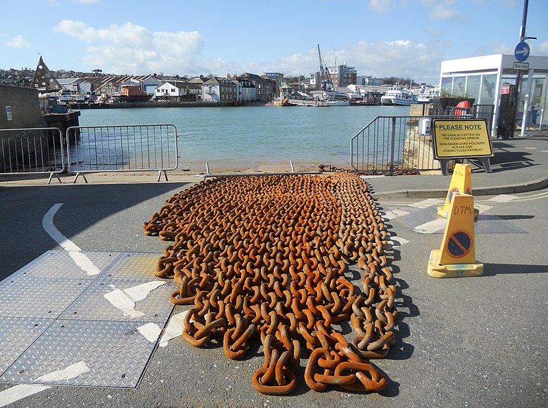 File:Floating Bridge missing, Cowes, Isle of Wight, England.jpg