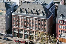 Börsenverein im Haus des Buches (Braubachstraße 14–16) (2011) (Quelle: Wikimedia)