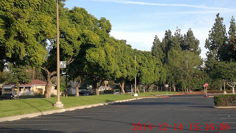 File:Garvey, Rosemead, CA, USA - panoramio (40).jpg