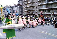 Genova-G8 2001-Manifestazione disobbedienti.jpg