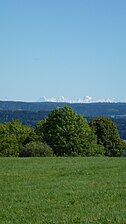 Le Lessus, vue sur les Alpes suisses.