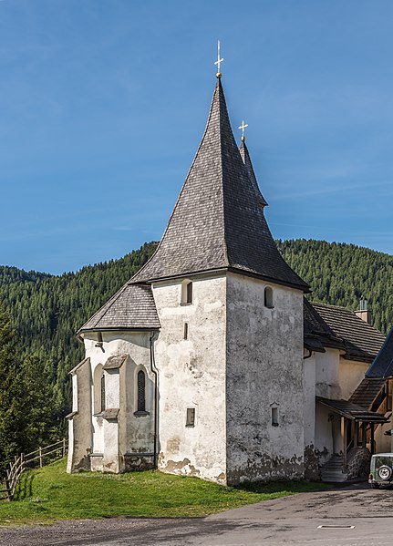 File:Glödnitz Flattnitz Filialkirche hl Johannes der Täufer NO-Ansicht 13092017 0830.jpg