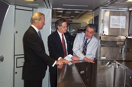 Gunn with Biden and Carper.jpg