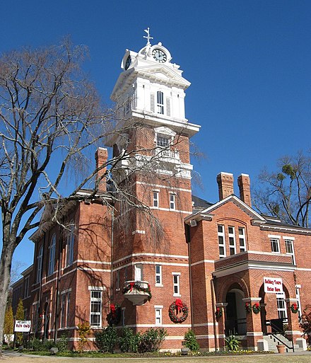 The Historic Gwinnett County Courthouse (no longer used).