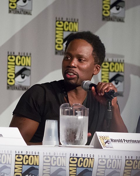 File:Harold Perrineau, Constantine, 2014 Comic Con.jpg