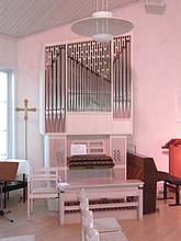 Fil:Hemlingby kyrka int2.jpg