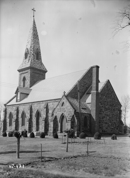 File:Historic American Buildings Survey R. Merritt Lacey, Photographer April 11, 1938 EXTERIOR - SOUTHEAST ELEVATION - Church of the Madonna, Church Street, Fort Lee, Bergen County, NJ HABS NJ,2-FOLE,1-2.tif