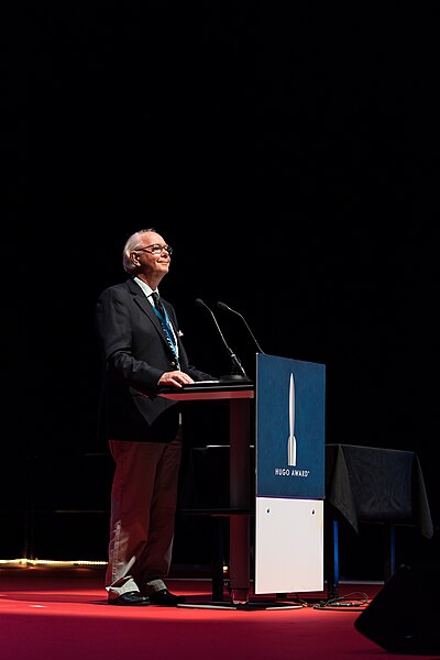 File:Ian Stewart, at the Hugo Awards Ceremony 2017 at Worldcon in Helsinki.jpg