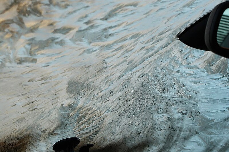 File:Ice formation on vehicle windshield.JPG