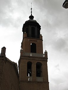 Iglesia de Villaverde de Medina - Torre.jpg