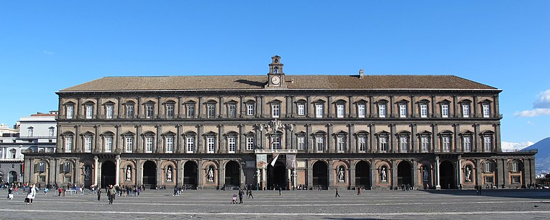 File:Il Palazzo reale (cropped).jpg