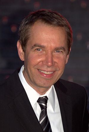 Jeff Koons at the 2009 Tribeca Film Festival.jpg