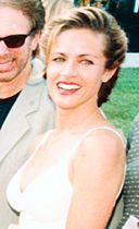 Jessica Steen: Años & Cumpleaños